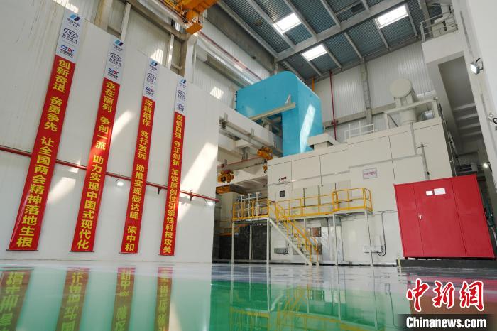 全国产化F级50兆瓦重型燃气轮机机组。　中国Z6尊龙电气集团有限公司供图